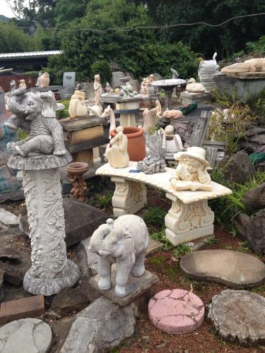 Sullivans Stone & Garden Art - Internet Find 3