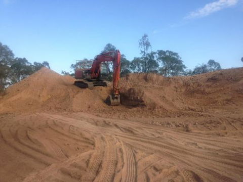 Greg Thompson Earthmoving - Internet Find 0
