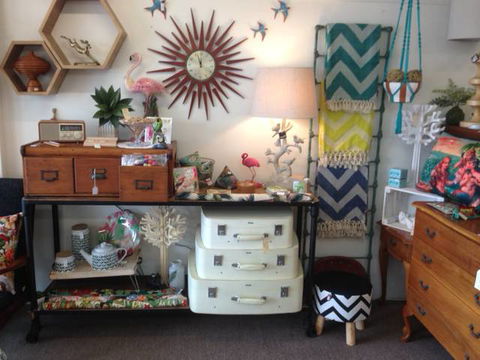 Vintique Vintage Furniture & Homewares - Internet Find 0