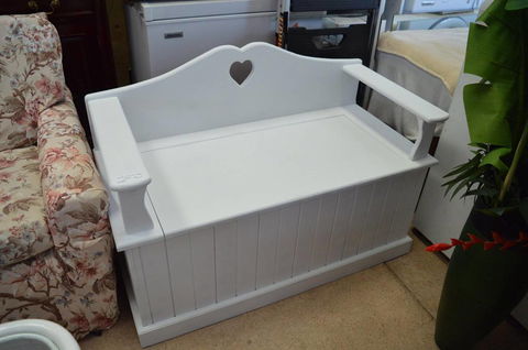 Jax Furniture Barn - Internet Find 0