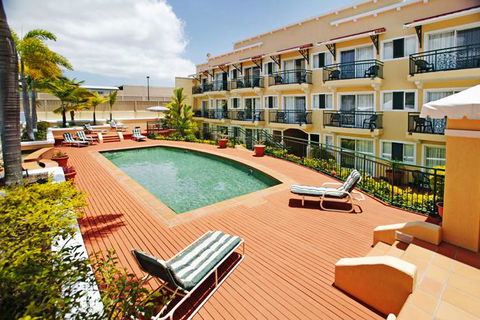 Il Palazzo Boutique Apartment Hotel - Internet Find 3