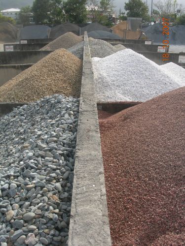 B & D Landscape & Garden Supplies - Internet Find 0