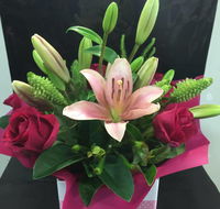 Hot Poppyz Florist - Internet Find