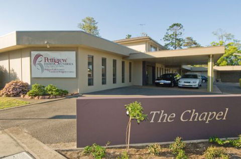 Pettigrew Family Funerals - Internet Find 5