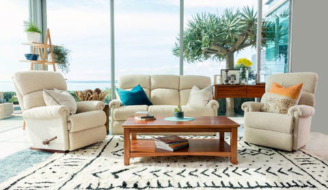 Davies Furniture Court - Internet Find 1