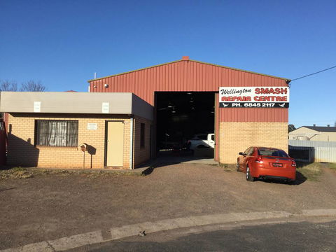 Wellington Smash Repair Centre - Internet Find 0