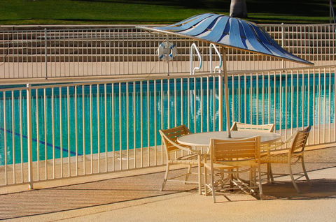 Poolside Water World - Internet Find 4