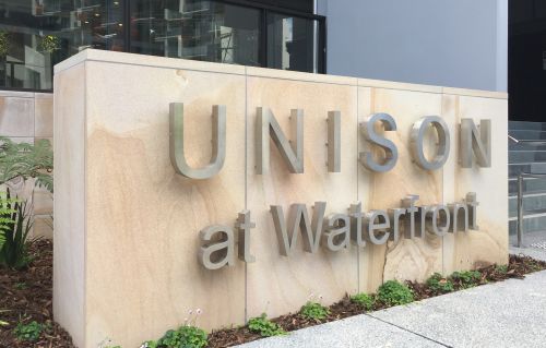 Sunshine Plaza QLD Internet Find