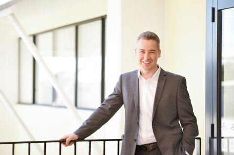 Adam Brown Litigation Lawyer - Internet Find 0