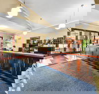 Comfort Inn Silver Birch - Internet Find