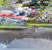 Stanley Village Waterfront Accommodation - Internet Find
