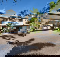 Cairns Southside International - Internet Find