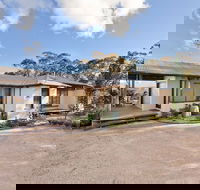 Summer House - Internet Find