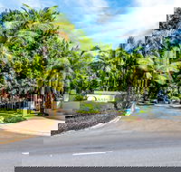 Oasis 8 Paradise at Palm Cove - Internet Find