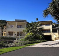 Victoria's at Wategos - Internet Find