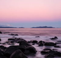 Avalon Coastal Retreat - Internet Find
