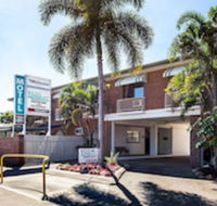 Banjo Paterson Motor Inn - Internet Find